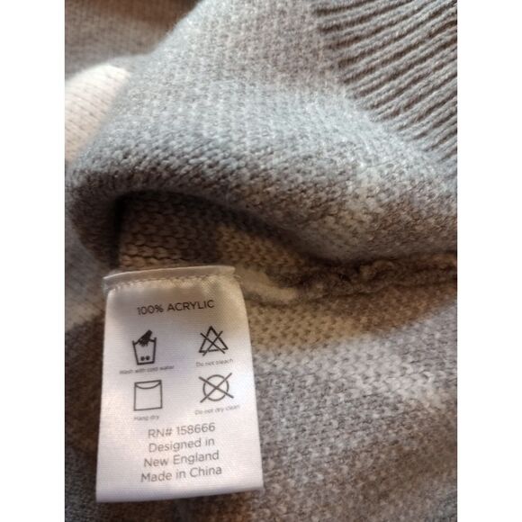 Mia & Tess Women's Size Medium Long Sleeved Star Sweater - Picture 7 of 7